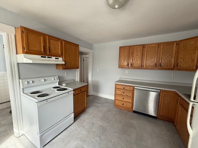 527 Gallivan Blvd in Boston, MA - Building Photo - Building Photo