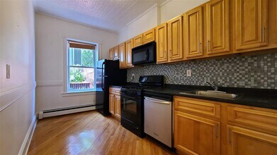 955 JFK Blvd E in Weehawken, NJ - Building Photo - Building Photo