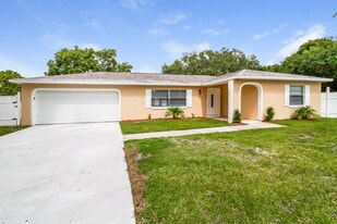 1441 Wendy Ct in Kissimmee, FL - Building Photo