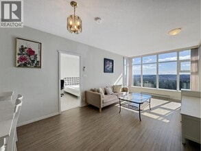 3102 Windsor Gate in Coquitlam, BC - Building Photo - Building Photo