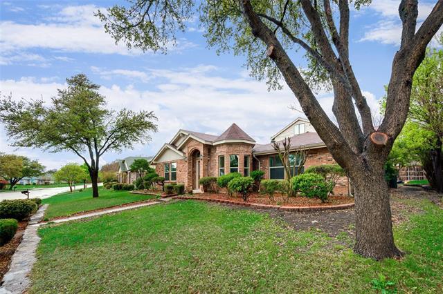 1919 E Branch Hollow Dr in Carrollton, TX - Building Photo - Building Photo