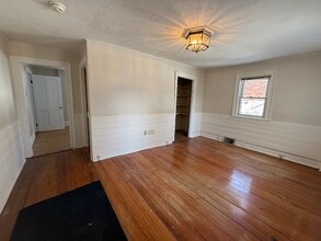 1988 Centre St, Unit 1 in Boston, MA - Building Photo - Building Photo