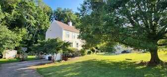 5716 Spice Meadow Ln in Winston-Salem, NC - Building Photo