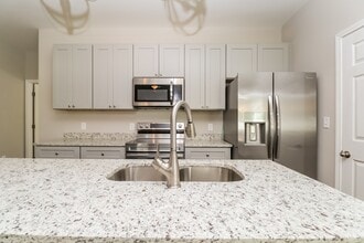 209 Sycamore Cv Rd in Asheville, NC - Building Photo - Building Photo