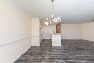 101 Queen Crescent Way in Williamsburg, VA - Building Photo - Building Photo