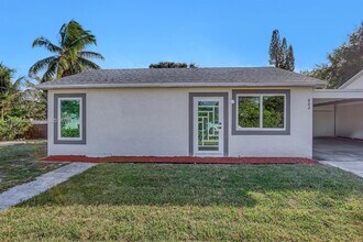 802 S M St in Lake Worth Beach, FL - Building Photo - Building Photo