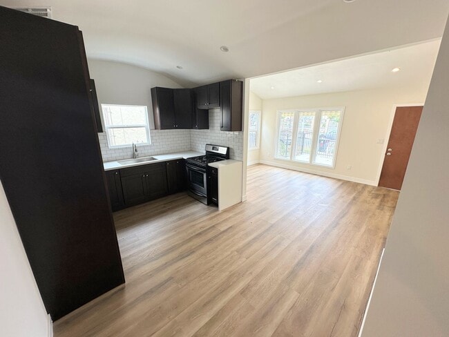 property at 1027 W 58th St