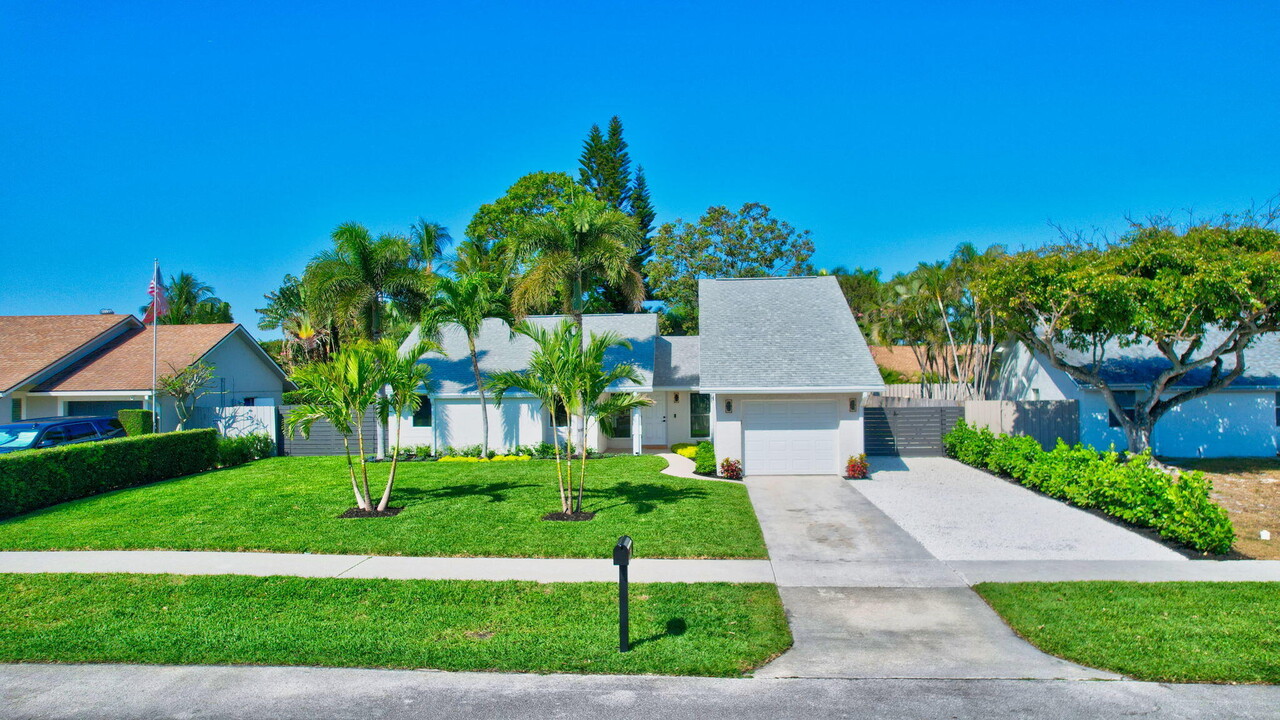 2918 Cormorant Rd in Delray Beach, FL - Building Photo
