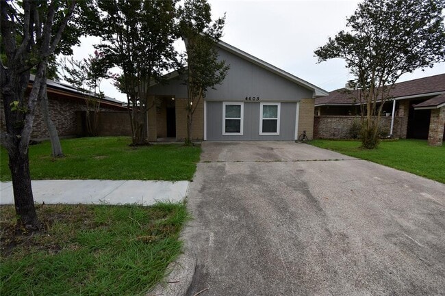 property at 4603 Meadowood Dr