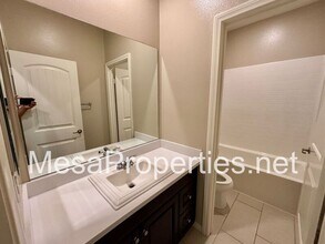 11853 Sandbar Ct in Jurupa Valley, CA - Building Photo - Building Photo