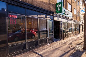 1970-1986 Sainte-Catherine Rue E in Montréal, QC - Building Photo - Building Photo