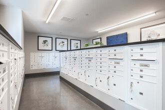 Orion Apartments in Oakland, CA - Foto de edificio - Interior Photo
