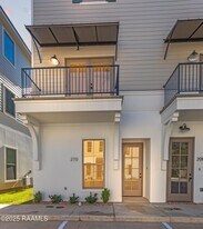 210 Steiner Oaks in Lafayette, LA - Building Photo