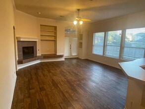 1806 Chasewood Dr in Austin, TX - Building Photo - Building Photo