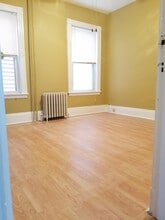 214 Brookline St, Unit 2 in Cambridge, MA - Foto de edificio - Building Photo