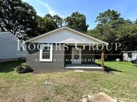 1021 Hughes St in Henderson, NC - Building Photo