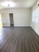 2489 SW 27th St in Miami, FL - Building Photo - Building Photo