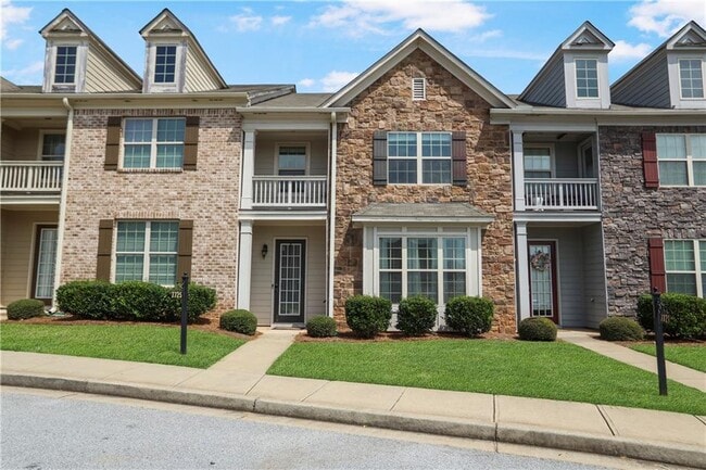 7725 Rutgers Cir