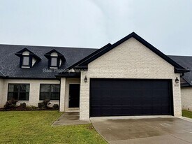 9919 Landry Dr in Barling, AR - Building Photo