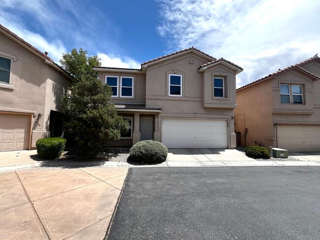 property at 4353 Altura Vista Ln NE