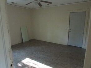 322 E Charlotte Ave in Sumter, SC - Building Photo - Building Photo