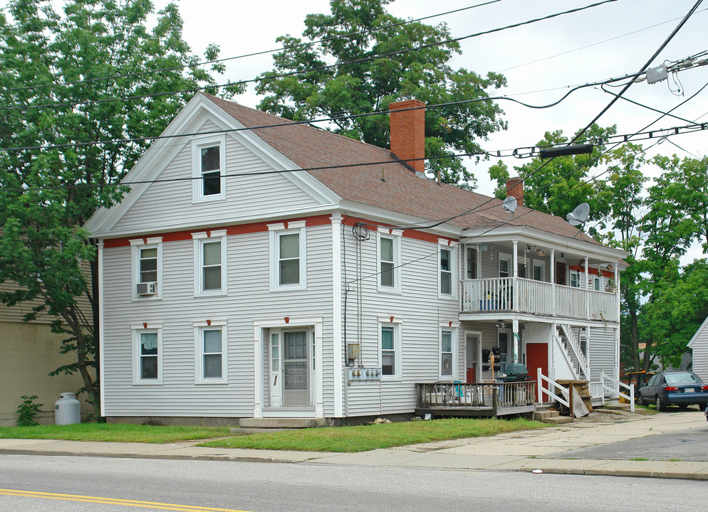 450 Main St in Springvale, ME - Foto de edificio