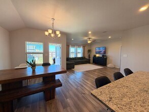 2765 Excelsior Blvd in Corpus Christi, TX - Building Photo - Building Photo