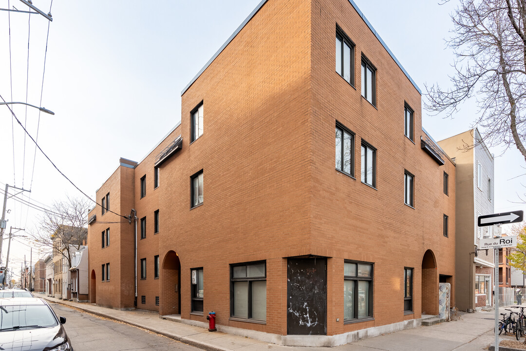 670 Du Roi Rue in Québec, QC - Building Photo