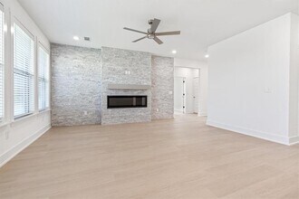 7004 Orange Ave in Bentonville, AR - Building Photo - Building Photo