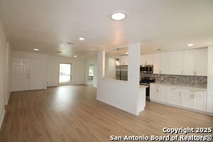 3807 Briarhaven St in San Antonio, TX - Building Photo - Building Photo