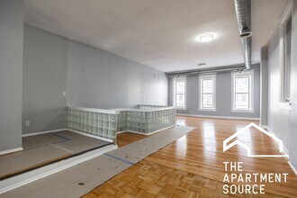 1877 N Milwaukee Ave, Unit 3 in Chicago, IL - Foto de edificio - Building Photo