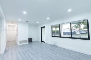 13455 SW 72nd Terrace in Miami, FL - Building Photo - Building Photo