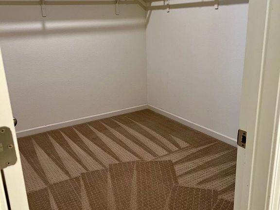 4600 Ocean Ln in Elk Grove, CA - Foto de edificio - Building Photo