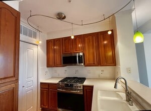 109 2nd St S in Kirkland, WA - Building Photo - Building Photo