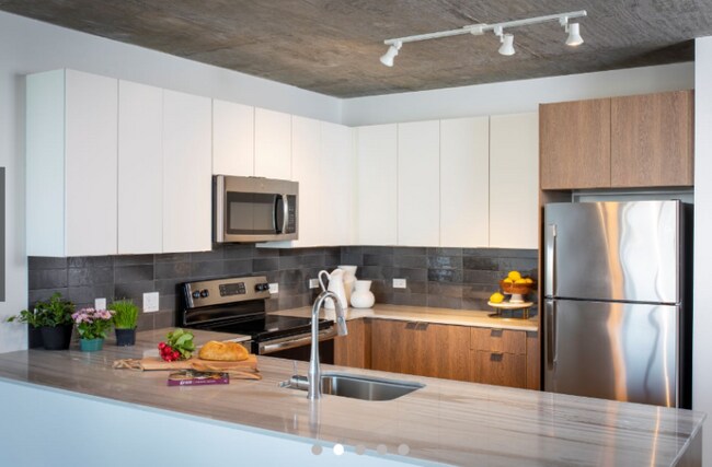 2113 S Wabash Ave in Chicago, IL - Building Photo - Building Photo