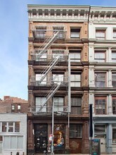 78 Grand St in New York, NY - Building Photo - Building Photo