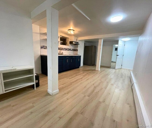 113-33 204th St in Queens, NY - Foto de edificio - Building Photo