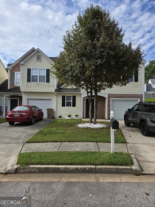 3821 Brookwood Blvd in Rex, GA - Building Photo
