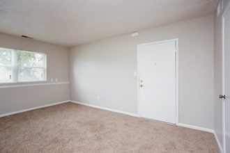 The Clearing in Lee's Summit, MO - Building Photo - Building Photo