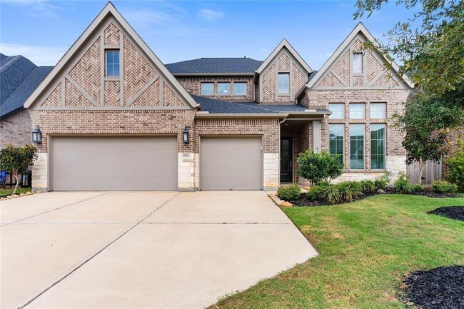 property at 28926 Creekside Bend Dr