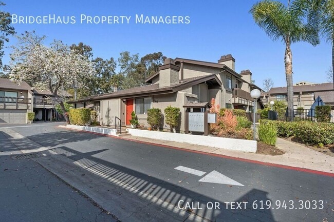 8360 Via Sonoma in San Diego, CA - Building Photo - Building Photo