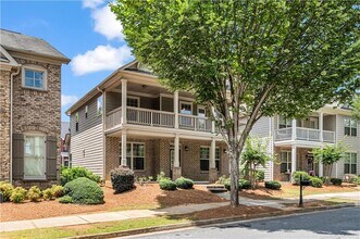 559 Myrtle Trace Ln in Suwanee, GA - Building Photo - Building Photo