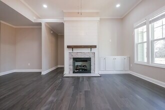 10 Douglas Dr in Newnan, GA - Building Photo - Building Photo