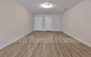 7792 Playschool Ln in Jacksonville, FL - Building Photo - Building Photo