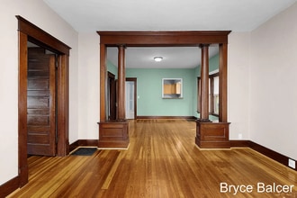 1350 Davis Ave NW in Grand Rapids, MI - Foto de edificio - Building Photo