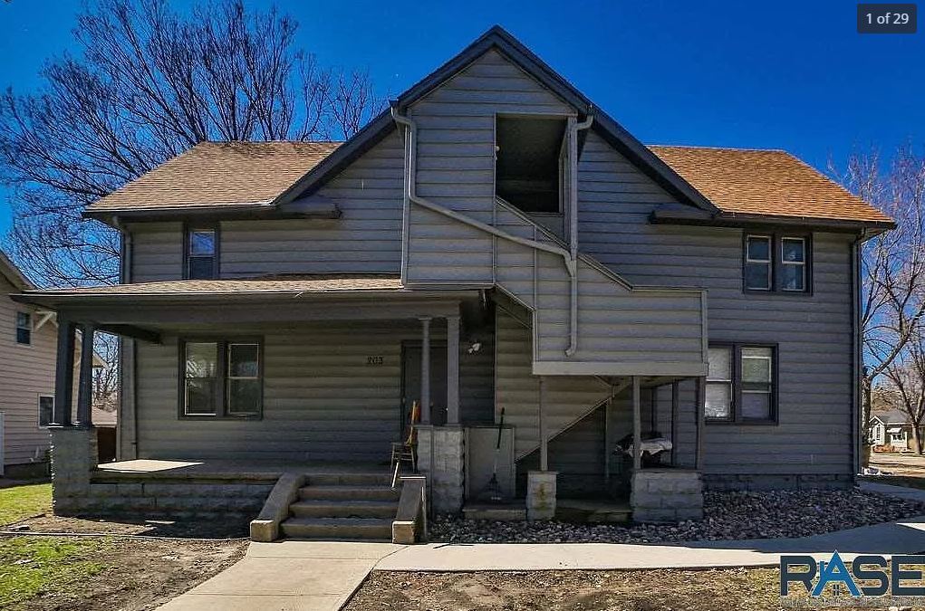 203 S Covell Ave in Sioux Falls, SD - Building Photo