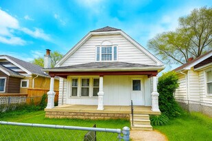 616 N Exeter Ave in Indianapolis, IN - Building Photo