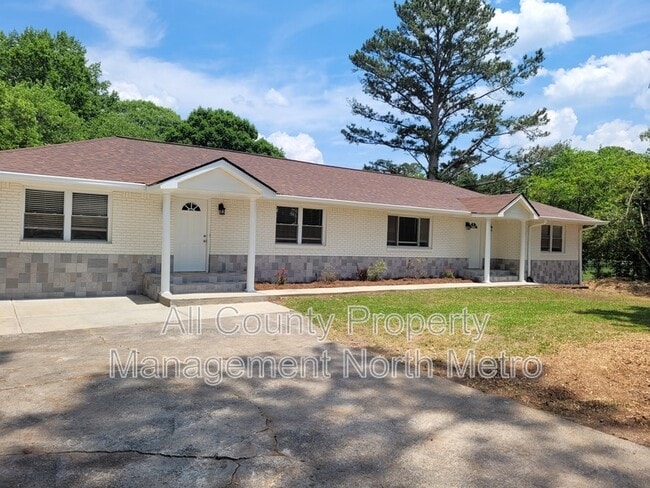 property at 2437 Lower Roswell Rd