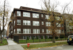 5923 N Winthrop Ave Apartments