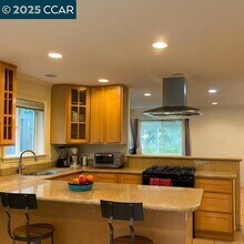 2032 Donald Dr in Moraga, CA - Building Photo - Building Photo